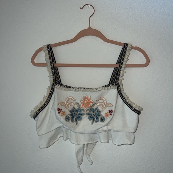 MinkPink Embroidered Super Crop Top from Revolve - size M - Picture 3 of 6